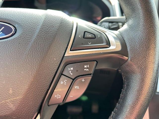 Photo of 2022 Carbonized Gray Metallic Ford Edge