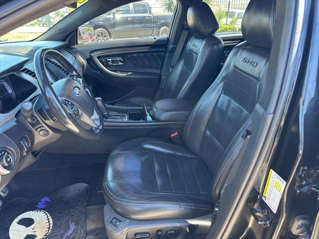 Photo of 2013 Tuxedo Black Metallic Ford Taurus