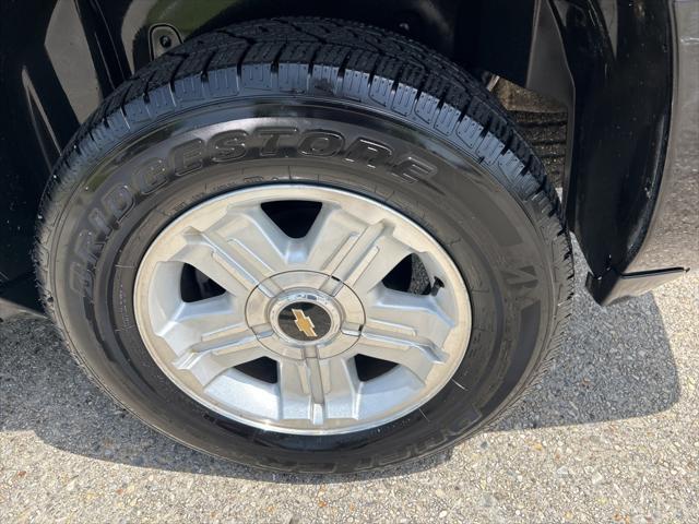 Photo of 2010 Black Chevrolet Tahoe