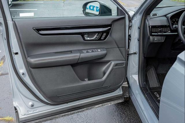 Photo of 2026 Urban Gray Pearl Honda CR-V Hybrid