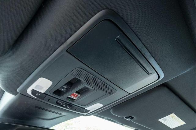 Photo of 2026 Urban Gray Pearl Honda CR-V Hybrid