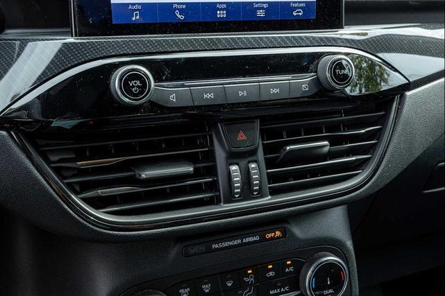 Photo of 2023 Carbonized Gray Metallic Ford Escape