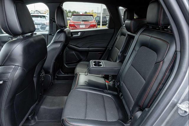 Photo of 2023 Carbonized Gray Metallic Ford Escape