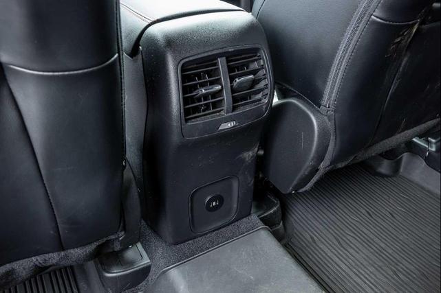 Photo of 2023 Carbonized Gray Metallic Ford Escape