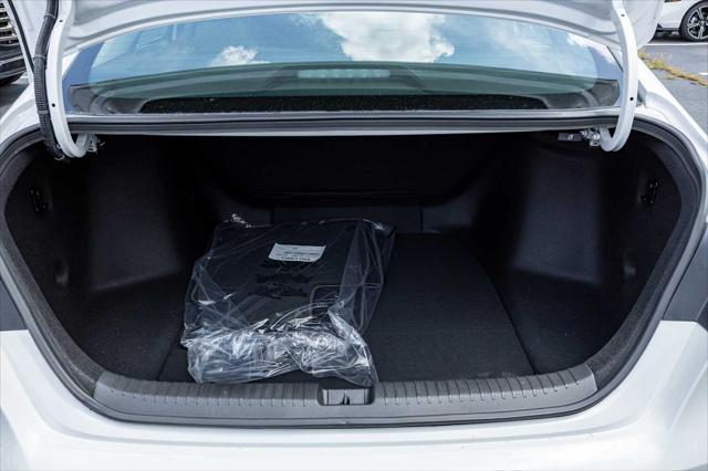Photo of 2025 Platinum White Pearl Honda Accord