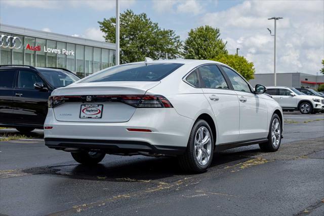 Photo of 2025 Platinum White Pearl Honda Accord