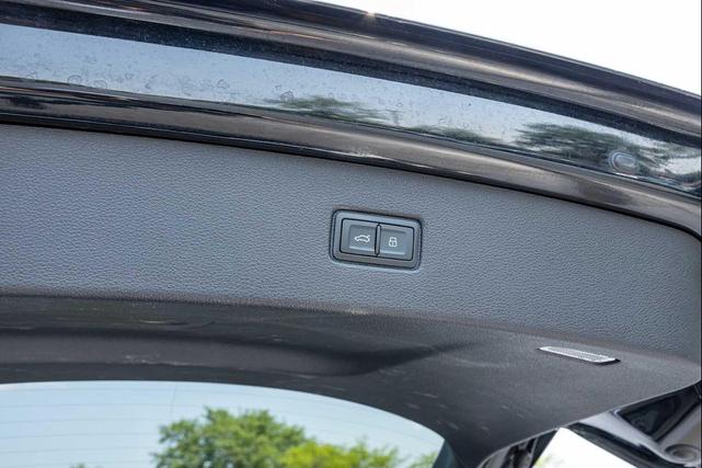 Photo of 2024 Mythos Black Metallic Audi Q7