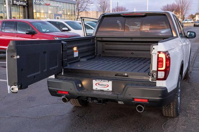 Photo of 2025 Platinum White Pearl Honda Ridgeline
