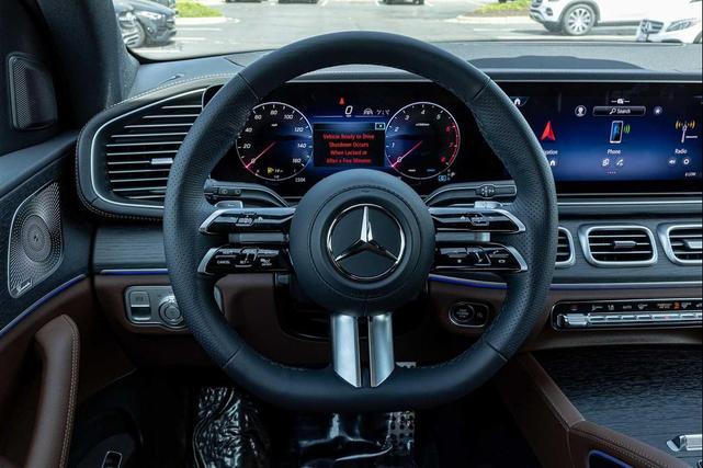 Photo of 2025 BLACK Mercedes-Benz GLS 450