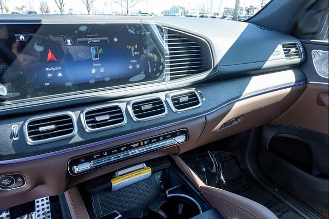 Photo of 2025 BLACK Mercedes-Benz GLS 450
