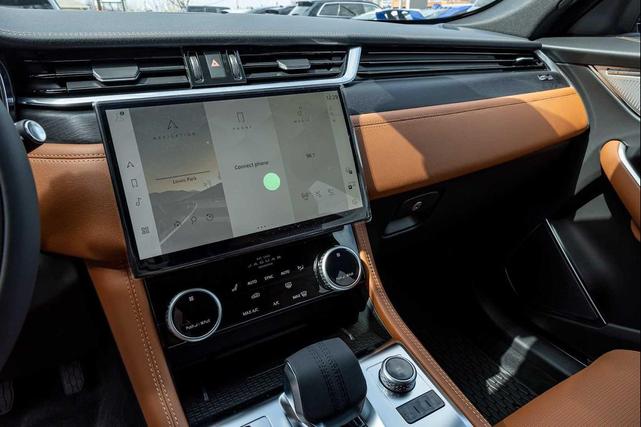 Photo of 2026 WHITE Jaguar F-PACE