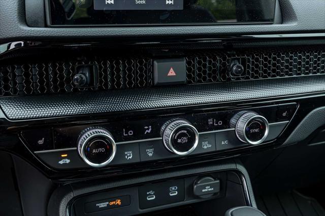Photo of 2026 Crystal Black Pearl Honda CR-V
