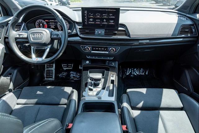 Photo of 2022 ULTRA BLUE Audi SQ5