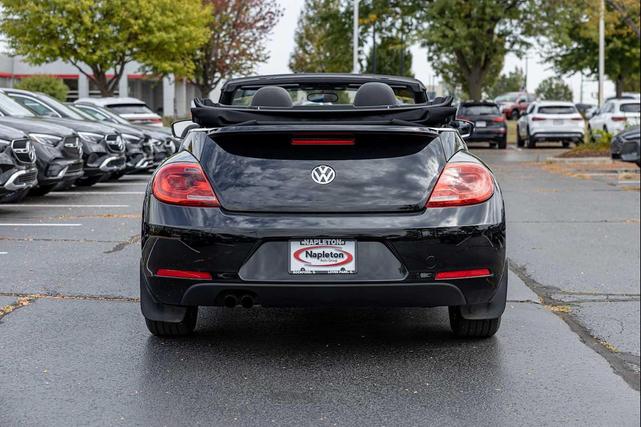 Photo of 2015 BLACK Volkswagen Beetle