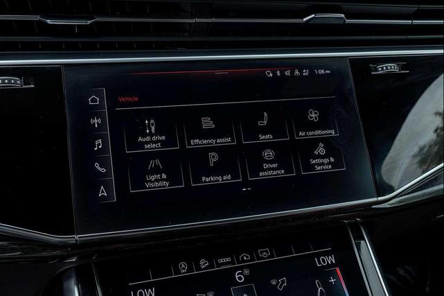 Photo of 2022 Carrara White Audi Q7