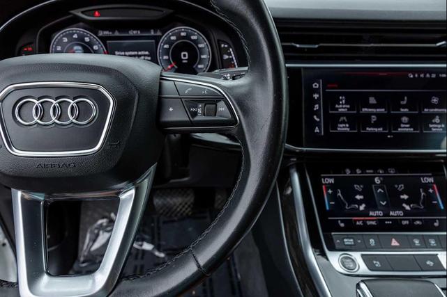Photo of 2022 Carrara White Audi Q7