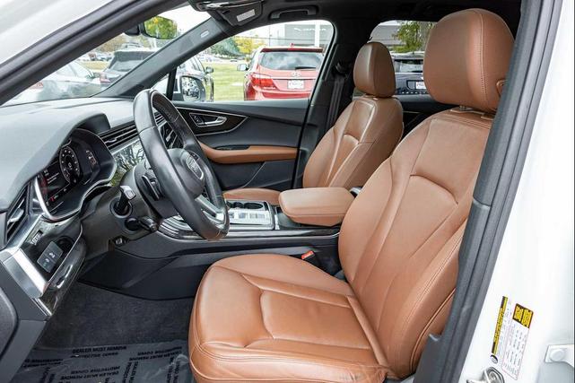 Photo of 2022 Carrara White Audi Q7