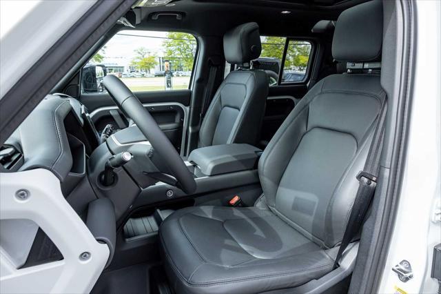 Photo of 2025 Fuji White Land Rover Defender