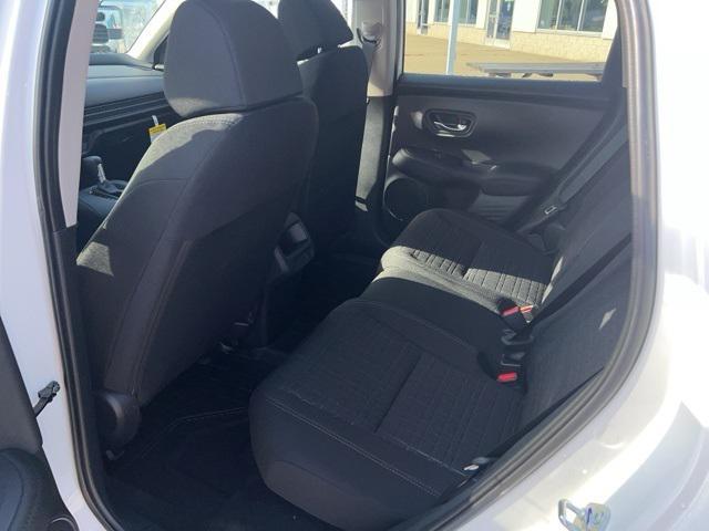 Photo of 2026 Platinum Honda HR-V