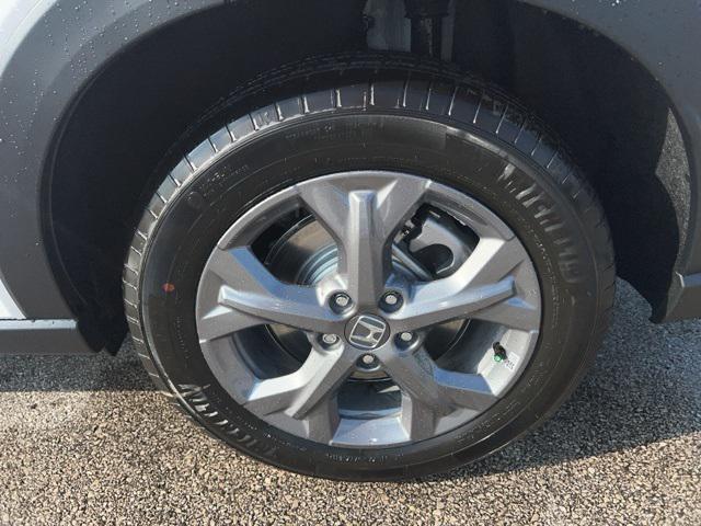 Photo of 2026 Platinum Honda HR-V
