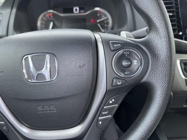 Photo of 2023 Lunar Silver Metallic Honda Ridgeline