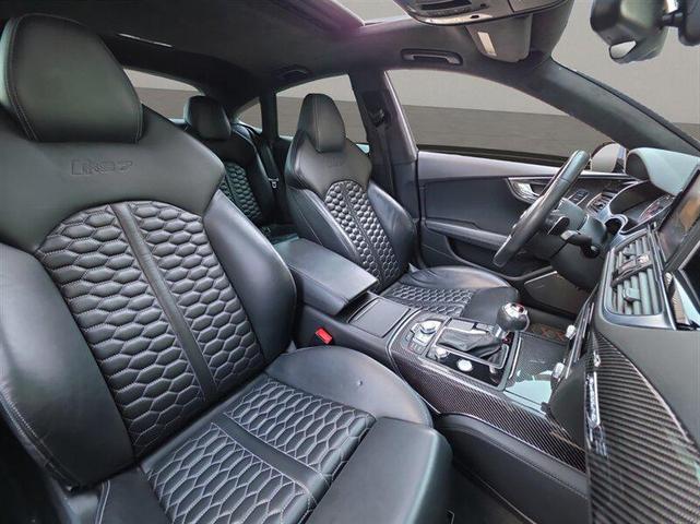 Photo of 2015 Phantom Black Pearl Effect Audi RS 7