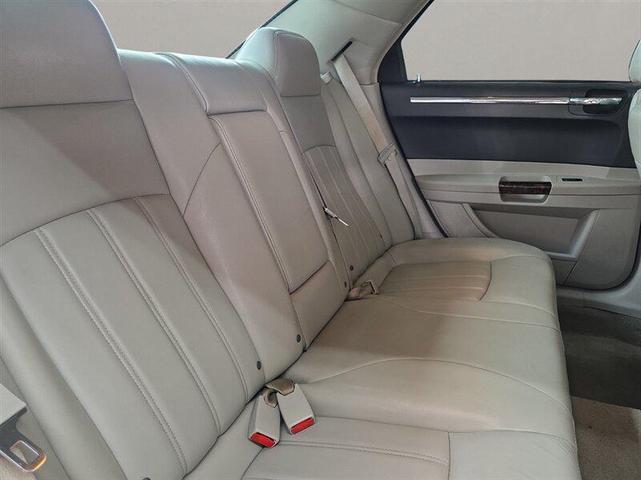 Photo of 2007 Inferno Red Crystal Pearlcoat Chrysler 300C