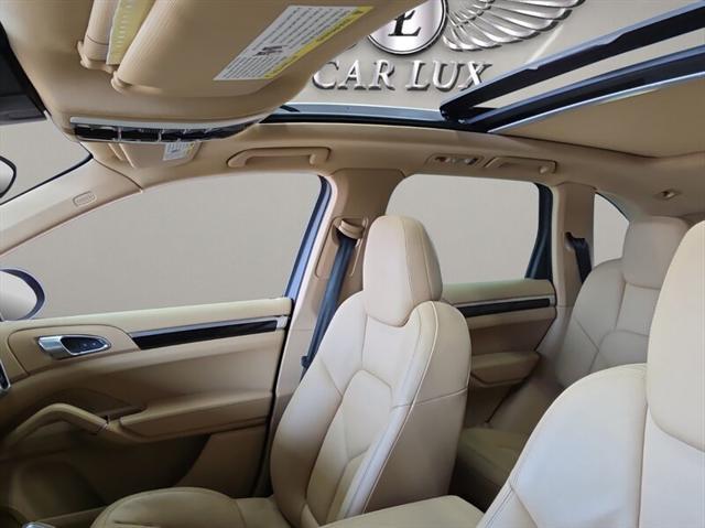 Photo of 2014 Black Porsche Cayenne