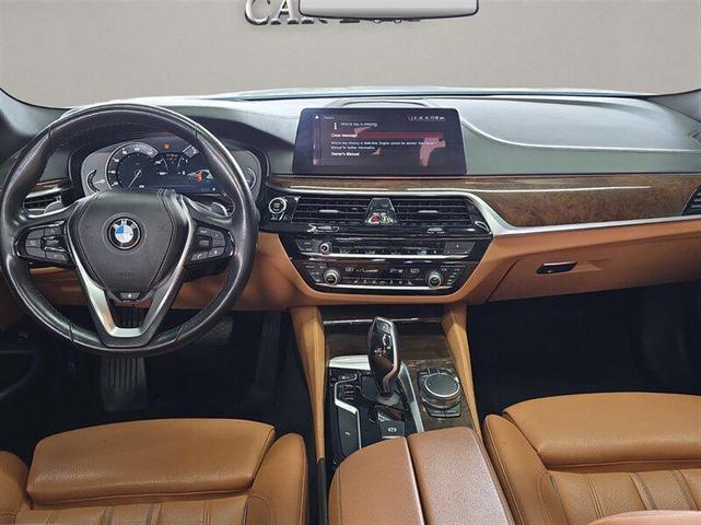 Photo of 2018 Alpine White BMW 530