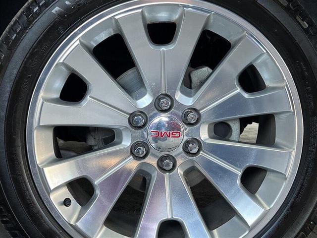 Photo of 2017 Iridium Metallic GMC Yukon XL