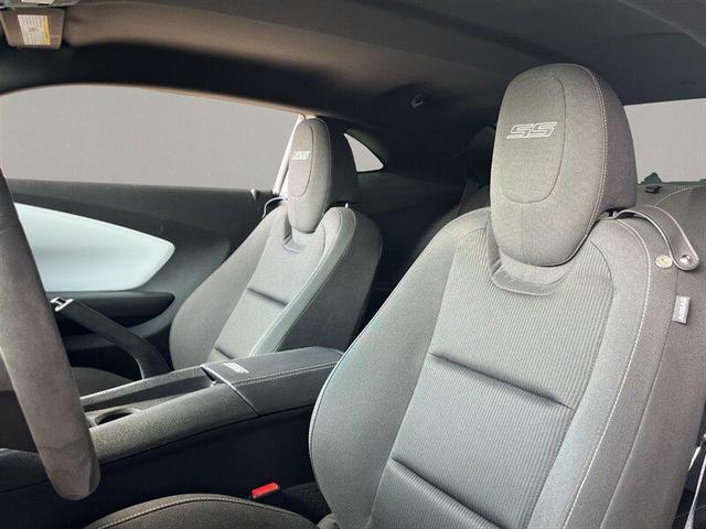 Photo of 2015 Summit White Chevrolet Camaro
