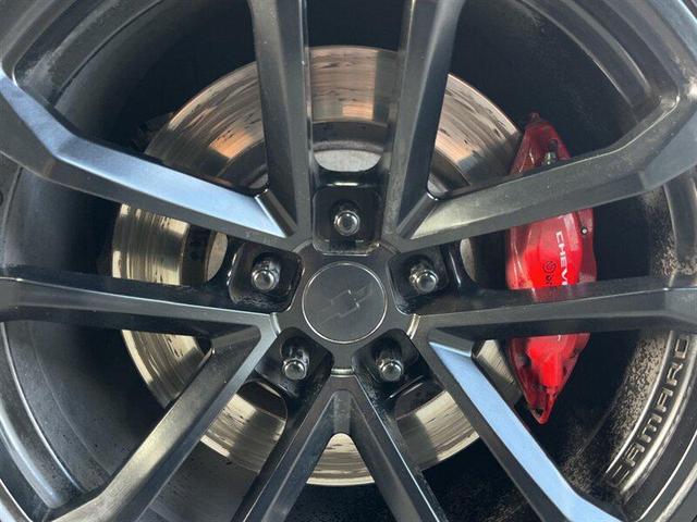 Photo of 2015 Summit White Chevrolet Camaro