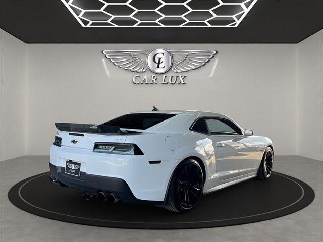 Photo of 2015 Summit White Chevrolet Camaro