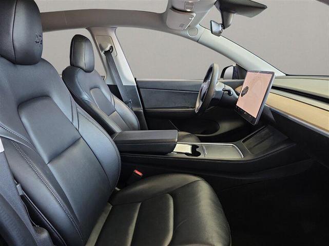 Photo of 2021 Solid Black Tesla Model Y