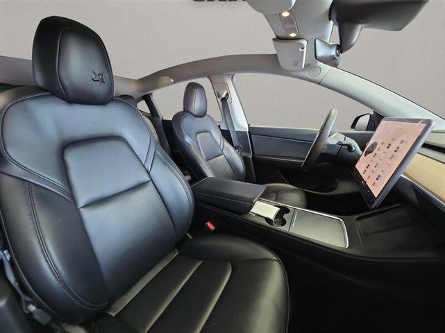 Photo of 2021 Solid Black Tesla Model Y