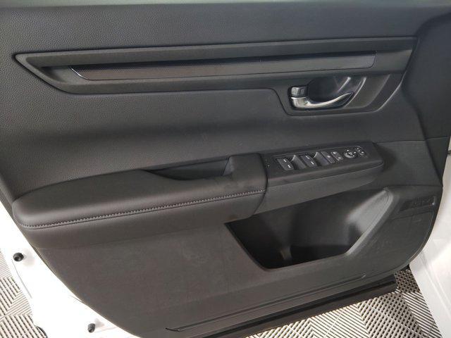 Photo of 2026 Platinum White Pearl Honda CR-V