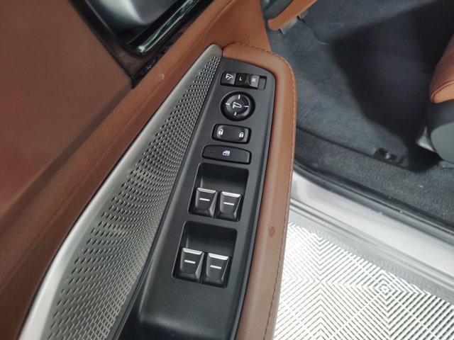 Photo of 2023 Majestic Black Pearl Acura MDX