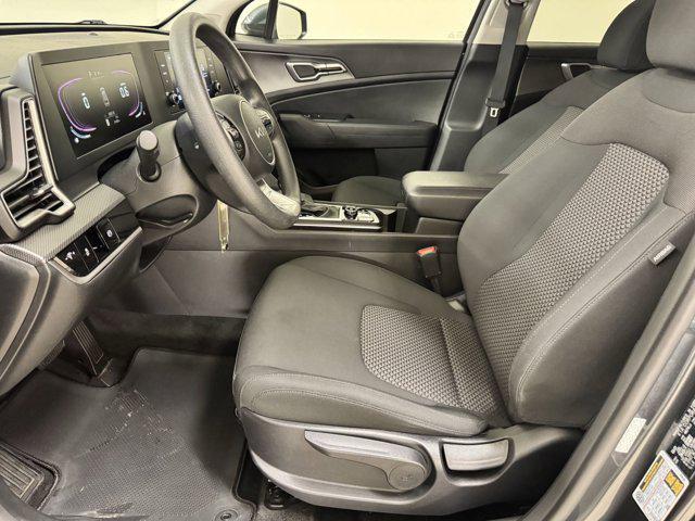 Photo of 2023 Gravity Gray Kia Sportage