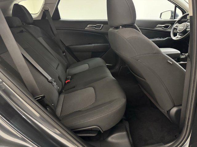 Photo of 2023 Gravity Gray Kia Sportage
