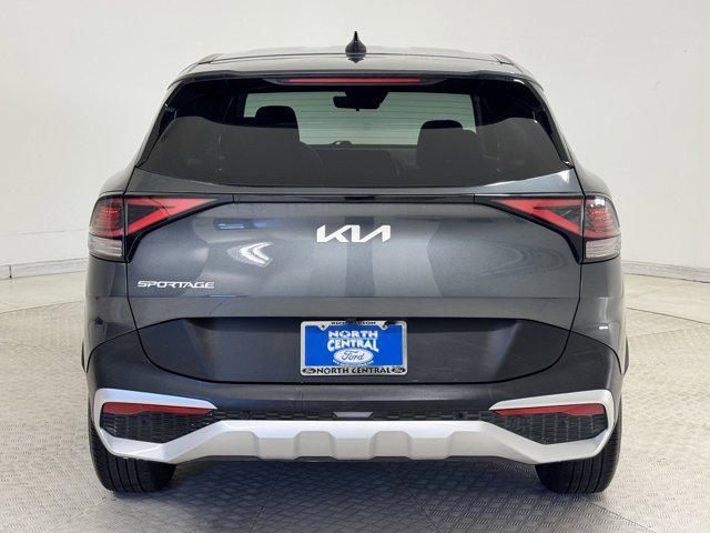 Photo of 2023 Gravity Gray Kia Sportage