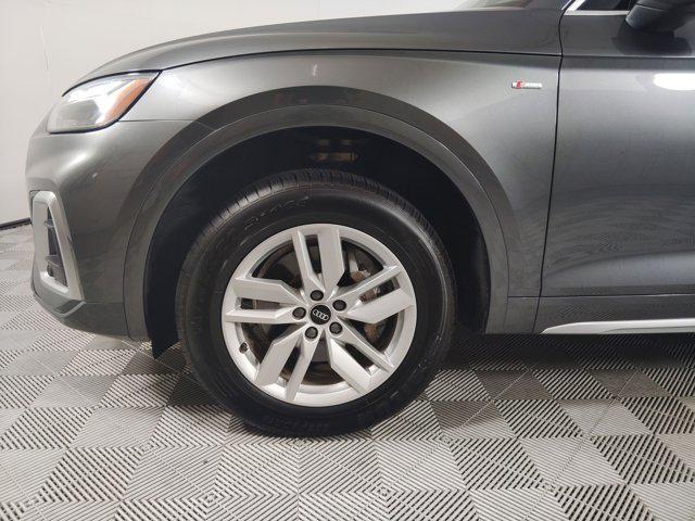 Photo of 2022 Gray Audi Q5