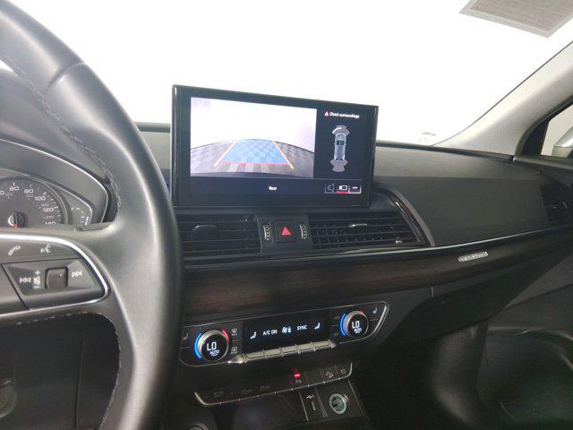 Photo of 2022 Gray Audi Q5