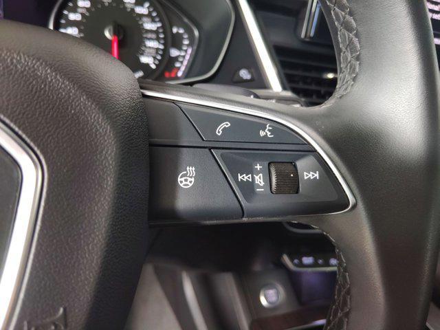 Photo of 2022 Gray Audi Q5