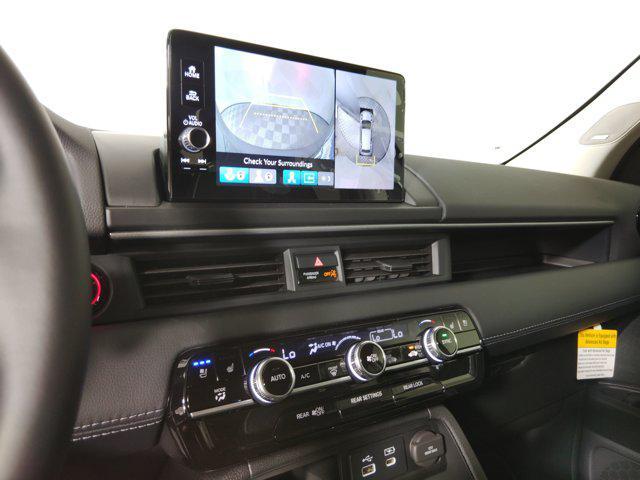 Photo of 2025 Modern Steel Metallic Honda Pilot