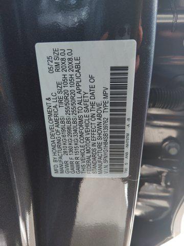 Photo of 2025 Modern Steel Metallic Honda Pilot