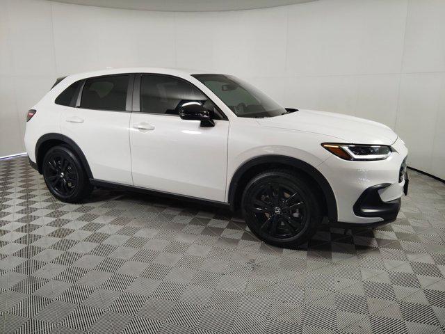 Photo of 2026 Platinum White Pearl Honda HR-V