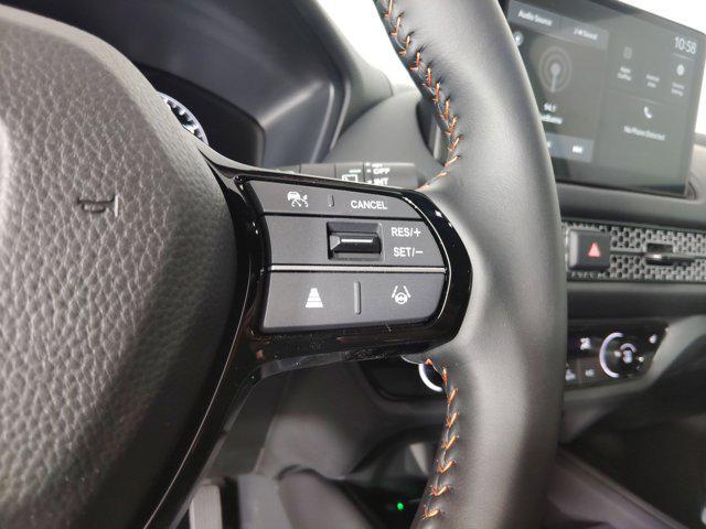 Photo of 2026 Platinum White Pearl Honda HR-V