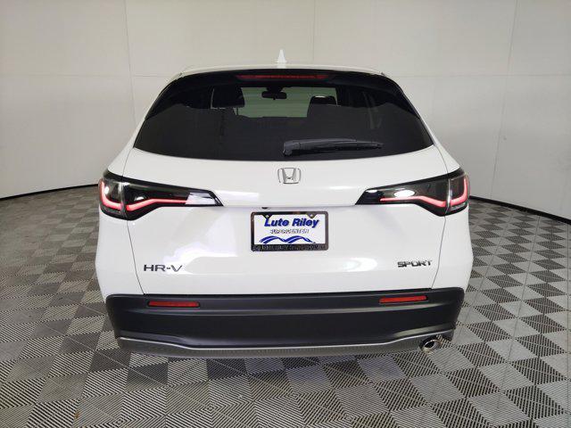 Photo of 2026 Platinum White Pearl Honda HR-V