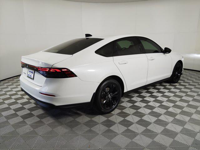 Photo of 2025 Platinum White Pearl Honda Accord