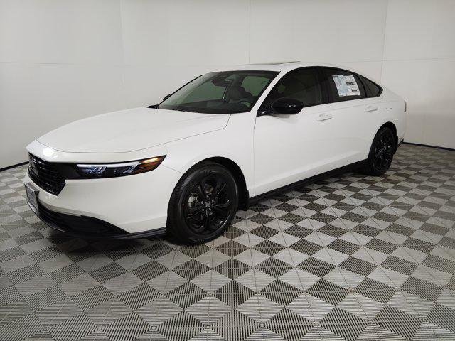 Photo of 2025 Platinum White Pearl Honda Accord